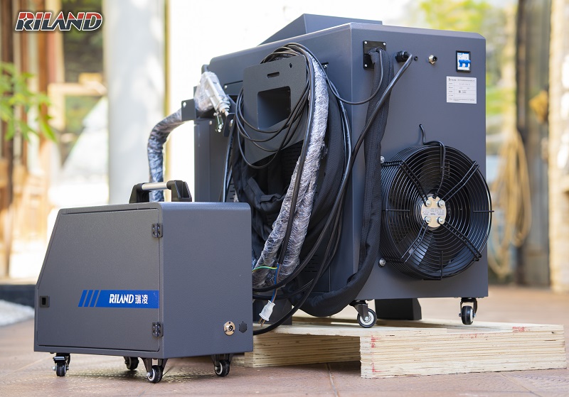 Laser1500W2CS8web