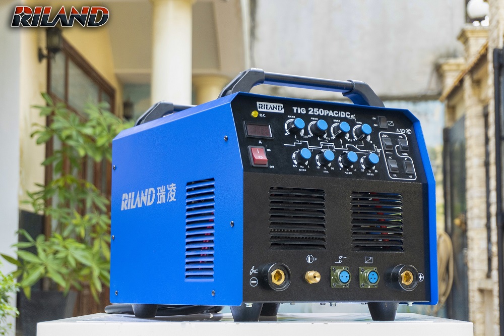 tig-250pacdc-cs1-wed